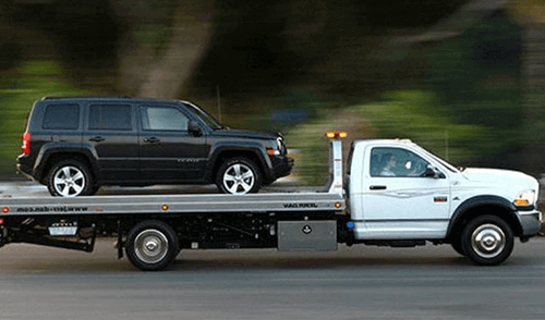 SUV Towing